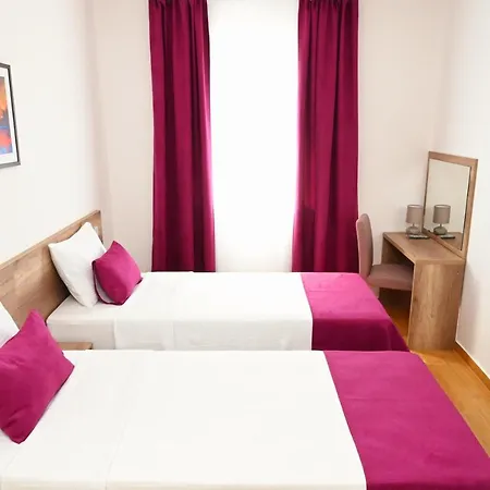 Dona, Altina Appart hôtel