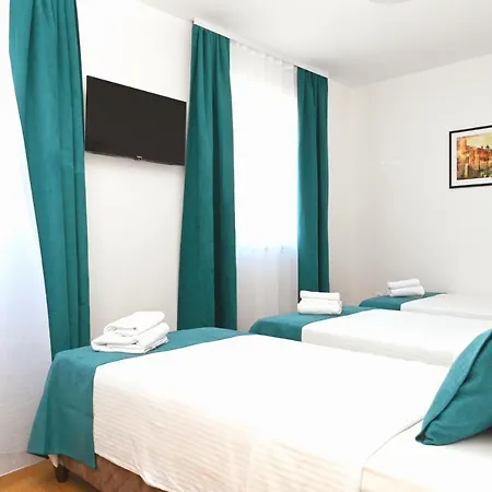 Dona, Altina Apart Otel 3*