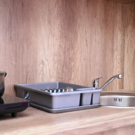 Dona, Altina Apartmanhotel Belgrád