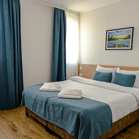 Dona, Altina Belgrade