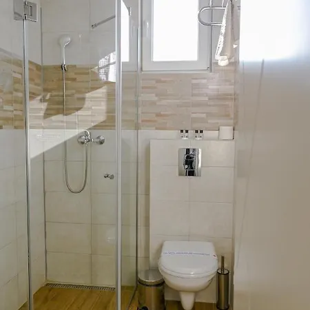 Apartahotel Dona, Altina