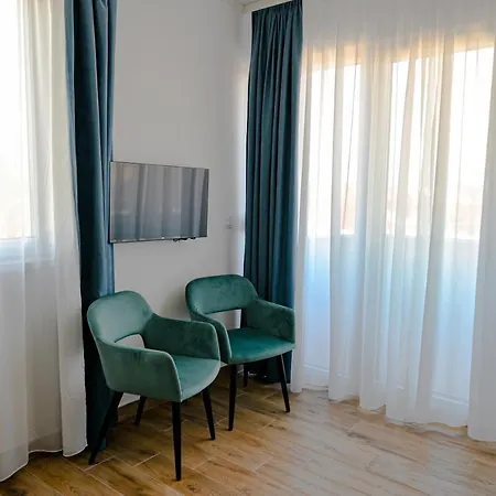 Dona, Altina Belgrade