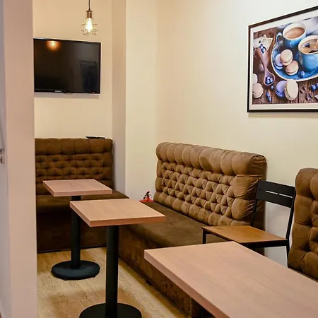 Dona, Altina Belgrade